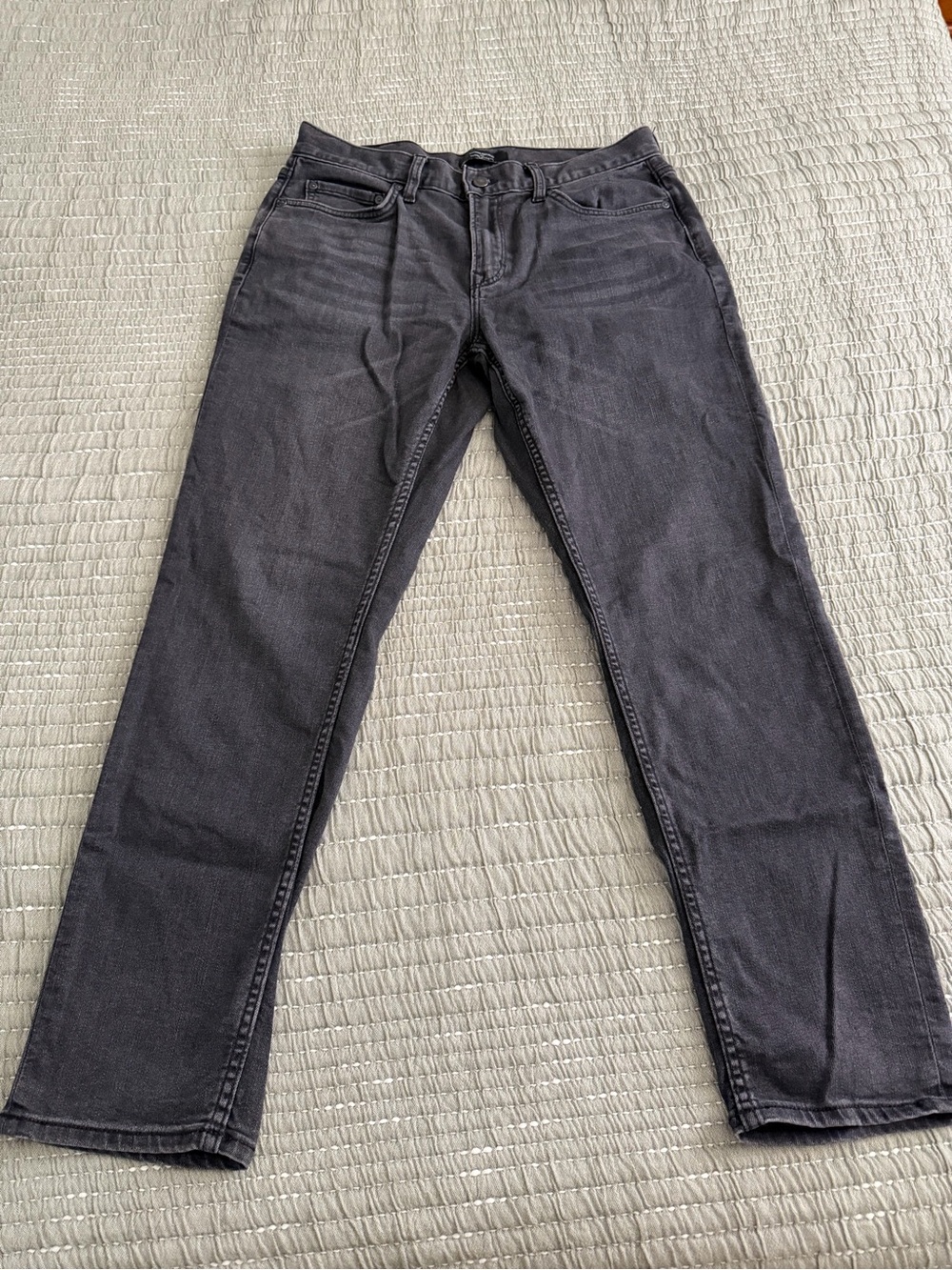 Banana Republic Men's Dark Gray Travelers Athletic Jeans